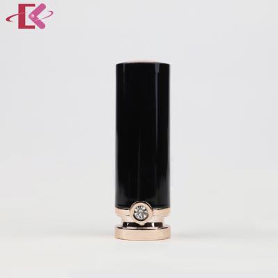 China Custom Cosmetic Luxury Makeup Lipstick Container Case Bottle Lipstick Tube Packaging for sale