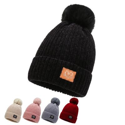 China COMMON Jiyun Eco-Friendly Winter Knitted Pom Beanie Bobble Hat Unisex Custom Made for sale