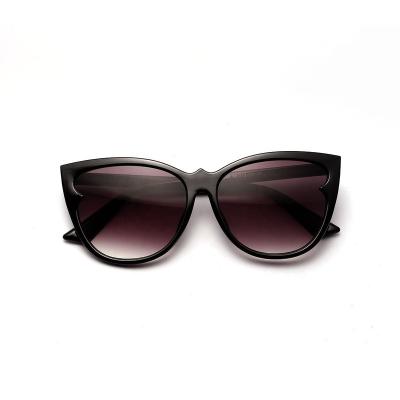 China Cheap High Quality Sunglasses Foldable Women's Fashion Sunglasses New Wholesale for sale