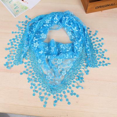 China 2021 Hot Sale Casual Women Hollow Out Trim Triangle Wrap Lady Shawl Hijab Lace Floral Print Scarf Nylon Scarves for sale