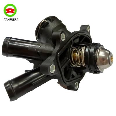 China Auto Engine Cooling System Engine Parts W204 W212 C250 SLK250 Coolant Thermostat Housing 2712000315 For Mercedes Benzes for sale