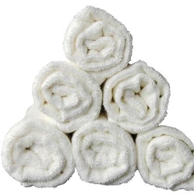 China Large soft white luxury bath towel for sale