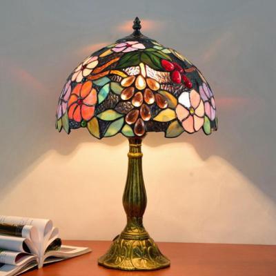 China Modern luxury living room decoration gift Yiwu table lamp nordic tiffany table lamp nordic table lamp for sale