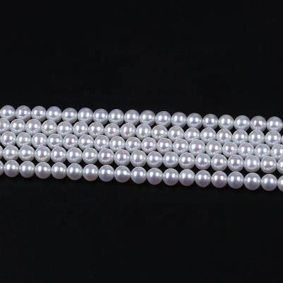 China Pearl factory wholesale 4-5mm round shape natural white freshwater pearls pearl strand for sale