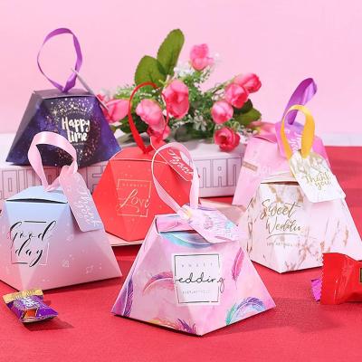 China Wholesale Disposable Cardboard Triangle Shaped Candy Packaging Box for sale