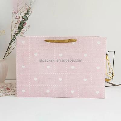 China Recyclable Custom Packaging Paper Gift Kraft Paper Bags Manufactures for sale