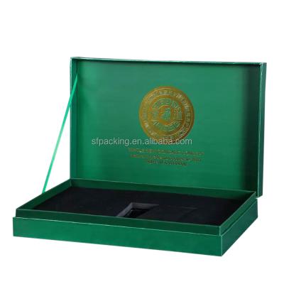 China Recycled Materials Gold Stamping Healthcare Products Green Clamshell Gift Box for sale