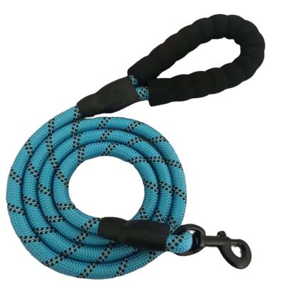 China Nylon Padded Dog Leash Pet Leash Soft Padded Thick Handle Lead Lead For Small Medium Large Dogs Puppy for sale