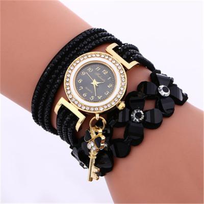 China Beautiful Women Ladies Quartz Wrist Watch OEM Sports Fashion Watches Luxury Waterproof Wrap Bracelet for sale