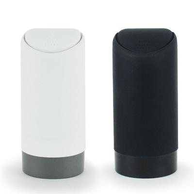 China Premium Quality Washable Mini Size Silicone Car Trash Can Comfort Dust Bin With Lid for sale