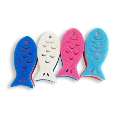 China Fish-shaped Sponge Composed Of Sustainable Three-Layer Tableware With Loofah-like Structure for sale