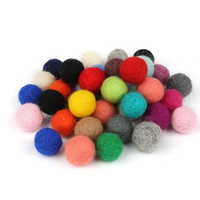 China Eco-Friendly 2cm Wool Felt Balls Round Pom Poms 100% Handmade Wool DIY Craft Mixed Color Wholesale for sale