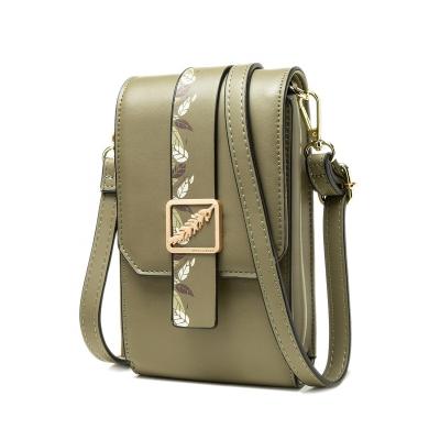 China China Manufacturer Large Capacity Women's Shoulder Bag Ladies Bags Waterproof Luxury Metal Buckle for sale