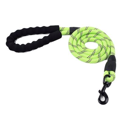 China Reflective Light Reflecting With Fashion Dog Collar And Leash Set Rope Dog Leash Packing for sale