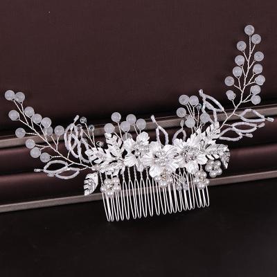 China Zinc Alloy Women Hair Accessories Crystal Tiara Bridal Hair Comb For Wedding Wedding Hair Combs for sale