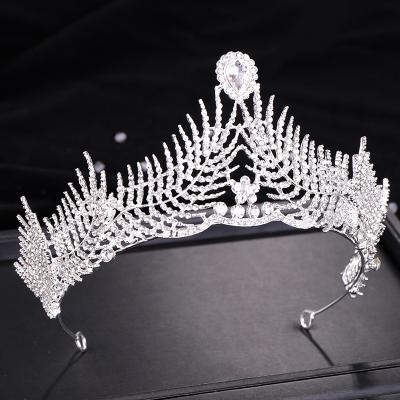 China Zinc Alloy Crystal Rhinestone Crown Bride Crown Bridal Tiaras For Women Bride Circle Crown Wedding Dress Accessories for sale