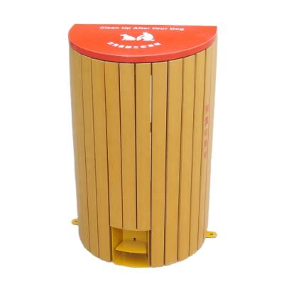 China Amusement Park Trash Can Waste Containers Dog Trash Pedal Wooden Wooden Dust Bin Stored With Lid for sale