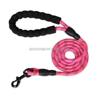 China Custom ProductsLeash Manufacturers Pet Dog Collar Rope Harness Accessories Padded Thoughtful Pet Dog Leash Lead for sale