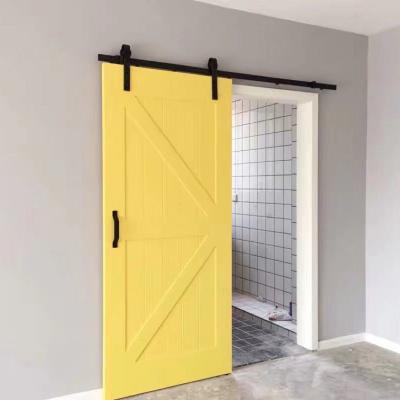 China Customized Waterproof Color Undeformed Shaker Style Solid Wooden Sliding Barn Doors for sale