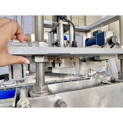 China Automatic Drinking Food Water Bottle Oil Bottle Sauce Bottle Press 1L 2L 3L 4L 5L Carry Handle Machine for sale