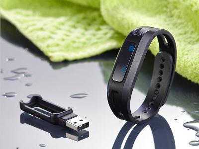 China Pedometer Sleep Tracker Bluetooth Watch Bracelet With Silicon Wristband for sale