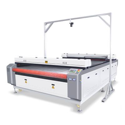 China Fabric Cloth CO2 Laser Cutting Machine Double Laser Cutting Laser Heads 1820 CCD Camera With Auto Feeding System for sale