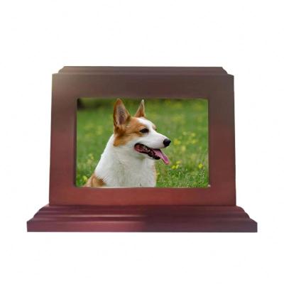 China New Design Small Viable Dog Cat Animal Memorial Keepsake Wooden Pet Cremation Urn for sale