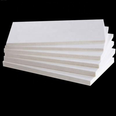 中国 Best Price Light Decorative Factory Direct Sales Waterproof PVC Foam Board Plastic White Sheet 販売のため