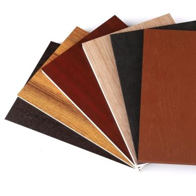 中国 Best Price Light Environmental Factory Direct Sales Waterproof Plastic Wood Grain PVC Foam Board Sheet 販売のため