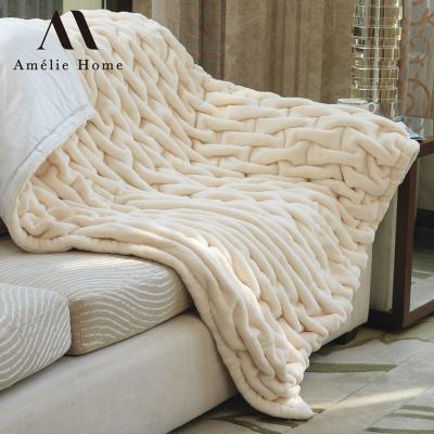 China Amelie Home Custom Folded Fur Blanket Fuzzy Minky Blanket Chunky Knit Blanket Faux Fleece for Winter for sale