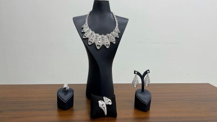 Verified China supplier - Wuzhou Provence Jewelry Co., Ltd.