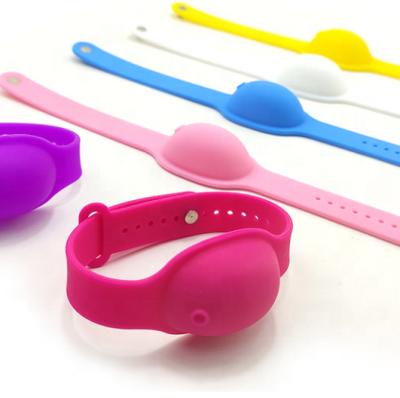 China Fashoin Silicone Hand Sanitizer Wrist Band Bracelet for sale