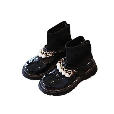 China Fashion Durable Lace Kids Winter Free Warm Boots With Pearl Chains Girls Leather Boots For Outdoor Play for sale