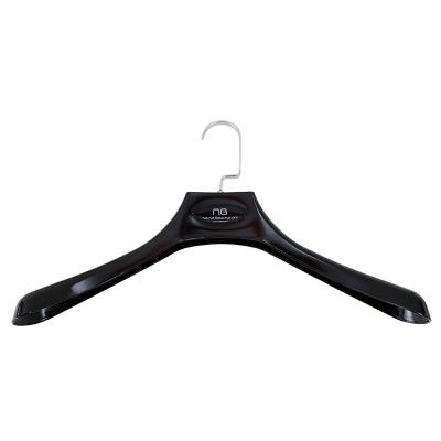 China Eco-friendly Custom Plastic Clothes Hanger 360 Degree Swivel Hook Suit Hangers for sale