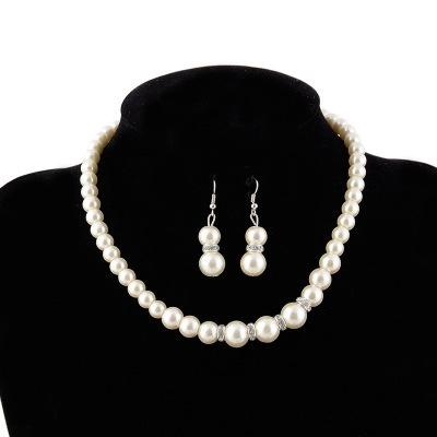 Cina Classic Wedding Bride Shambhala three-piece bridal bracelet and earrings with diamond ring glass pearl necklace in vendita