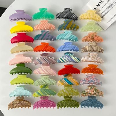 China Korean Hair Accessories 2023 Vintage Half Round Best Selling Custom Nature Hair Claw 10.8 Cm Length Hair Accessories Bridle for sale