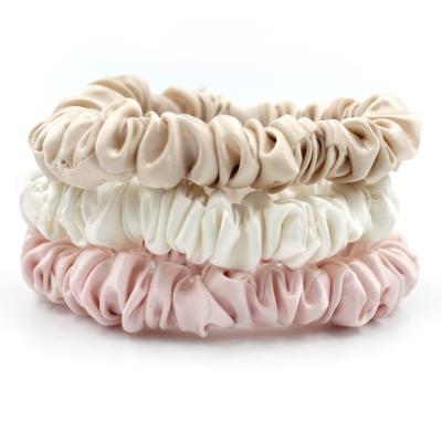 China Small Size Friendly Hair Silk Scrunchies, Silk Scrunchies Satin for sale