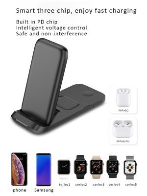 China Cell phone gift ideas 2022 15w 3 in 1 foldable multifunctional wireless charger base for iWatch mobile earhuds for sale