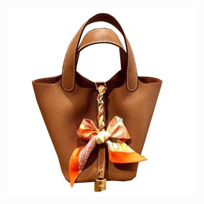 China Vintage Best Price Genuine Leather Bucket Bag Customizable Hot Sales Women Fashion High Quality Cowhide Large Capacity Handbag for sale