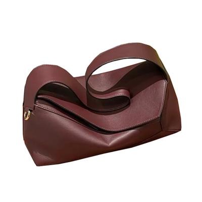 China 2022 new fashion women's geometric shoulder bag deformation leather bag bum geometric bag small armpit bag for sale