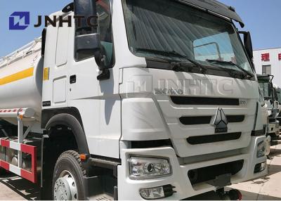 Chine Camion 6x4 20000l de réservoir de carburant de Sinotruk Howo 25000 litres à vendre