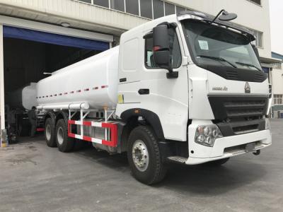 Chine Camion résistant de pétrolier de RHD pour facultatif multicolore de transport à vendre