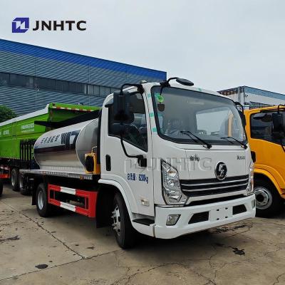 China Shacman Asphalt Spraying Equipment Trucks 4X2 160HP Intelligent Bitumen Spreader For Sale for sale