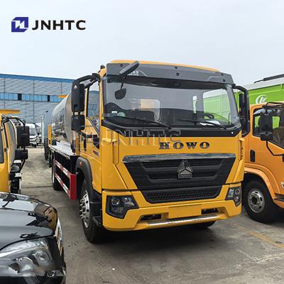 China HOWO Road Construction Machinery Automatic Asphalt Distributor Bitumen Distributor Asphalt Spray Truck for sale