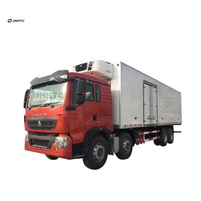 China Sinotruk HOWO 45cbm vriezer koelkast 8x4 koeltruck 20 ton koeltruck zware truck Te koop