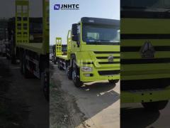 Sinotruk Howo 40 Ft 30 Ton Flatbed Cargo Truck With Container Lock