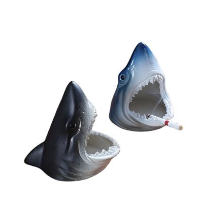 China Fashion/Cartoon Fierce Ceramic Shark Mouth Ashtray Shark Head Shaped Cigarette Ashtray Large For Home Decoration for sale