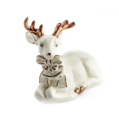 China Home Decor Gifts Elegant Ceramic Kneeling Deer Figurine Christmas Home Decor for sale