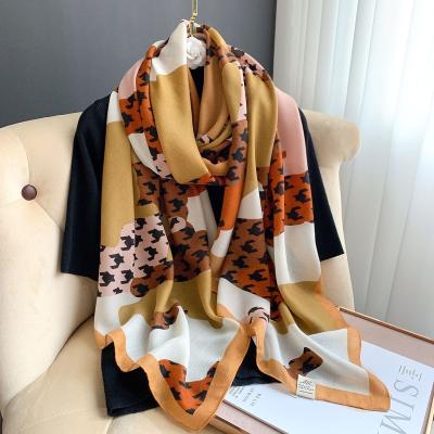 China Wholesale 2022 New Custom Cotton High Quality Soft Viscous Print Women's Long Scarves Fashion Houndstooth Print Long Scarf Hijabs for sale