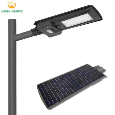 China ROAD 30 Watt Waterproof Aluminum High Lumen LED Solar Street Light for sale